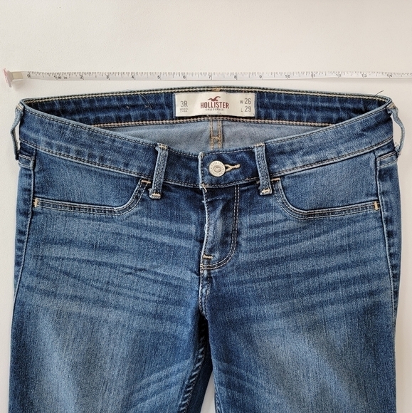 EUC Hollister Straight Leg Jeans Size 3r (26wx29l) - Picture 3 of 9